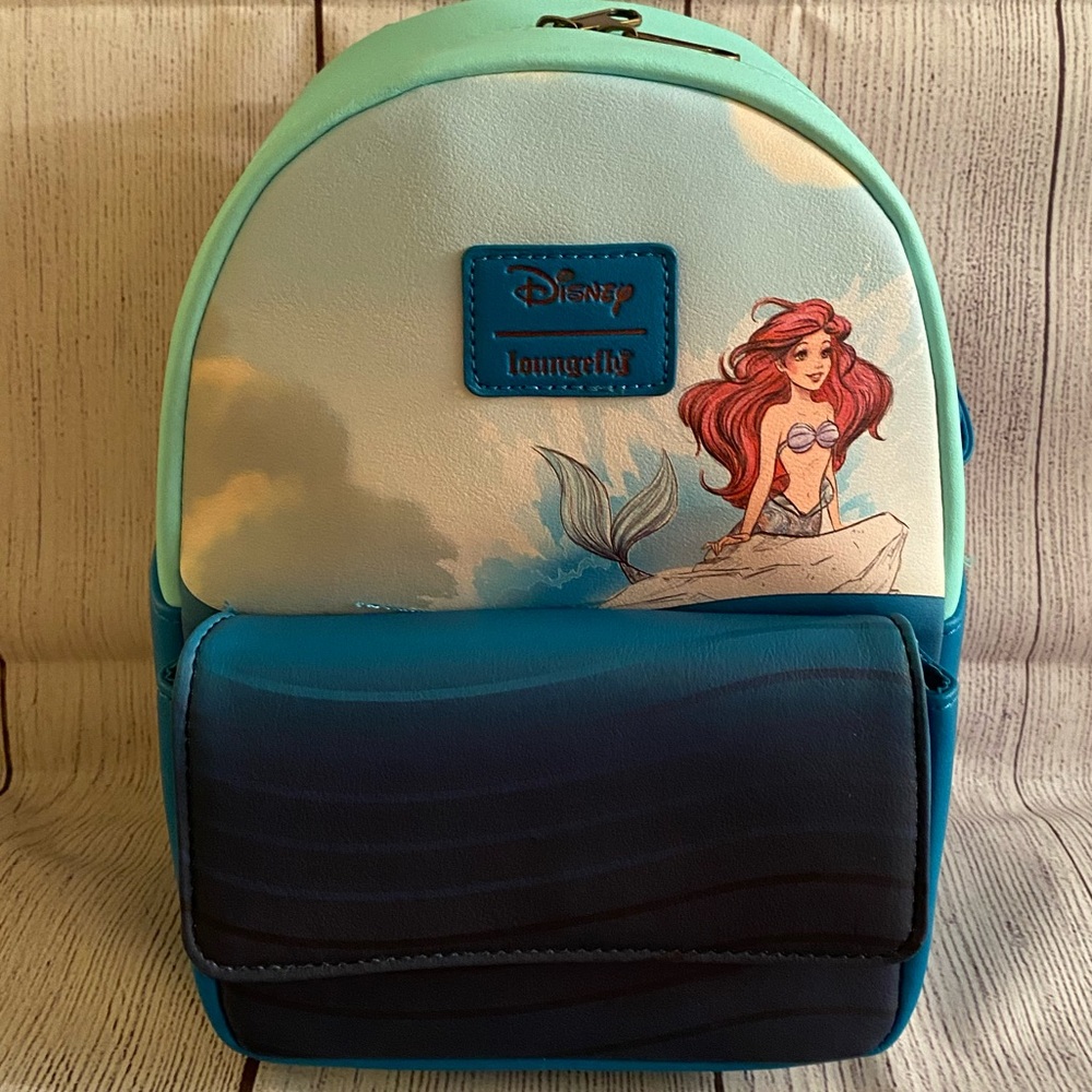 Loungefly The Little Mermaid Sketch backpack - Picture 5 of 5